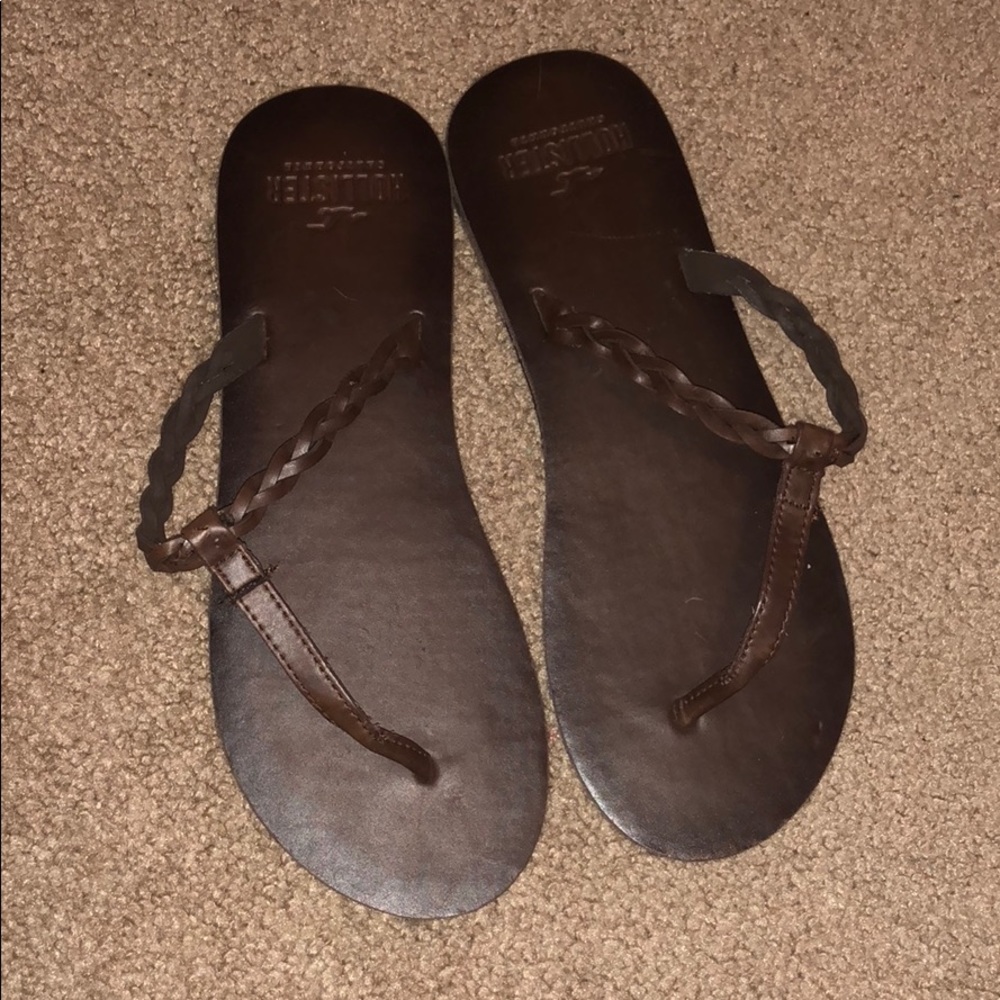 Hollister brown flip flops